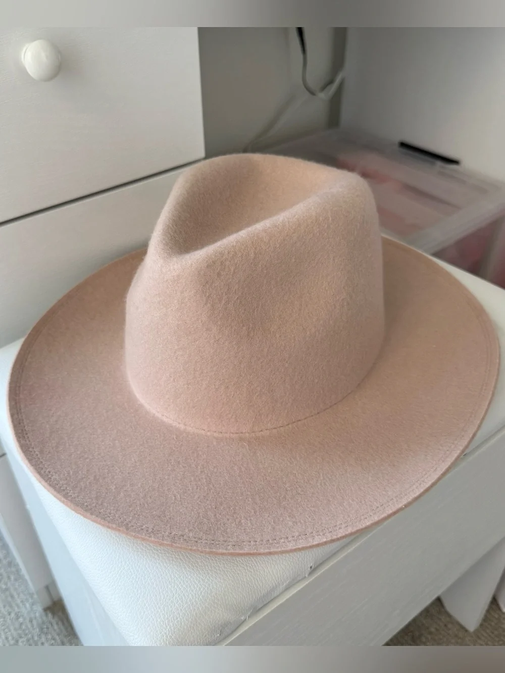 New. Olive & Pique Wool Classic Hat. New and never worn. 100% wool. One size.